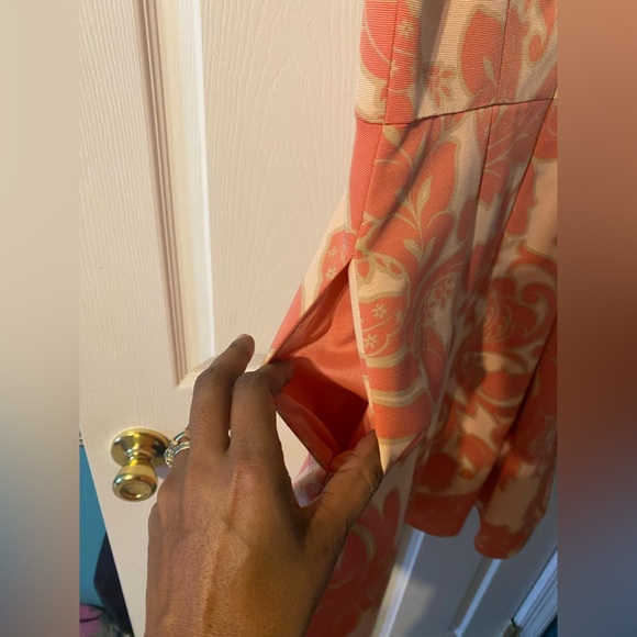 NWT Adrianna Papell cutout collarbone abstract print wide pleats dress w/pockets - Picture 5 of 7